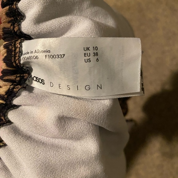 Bikini - Picture 5 of 8